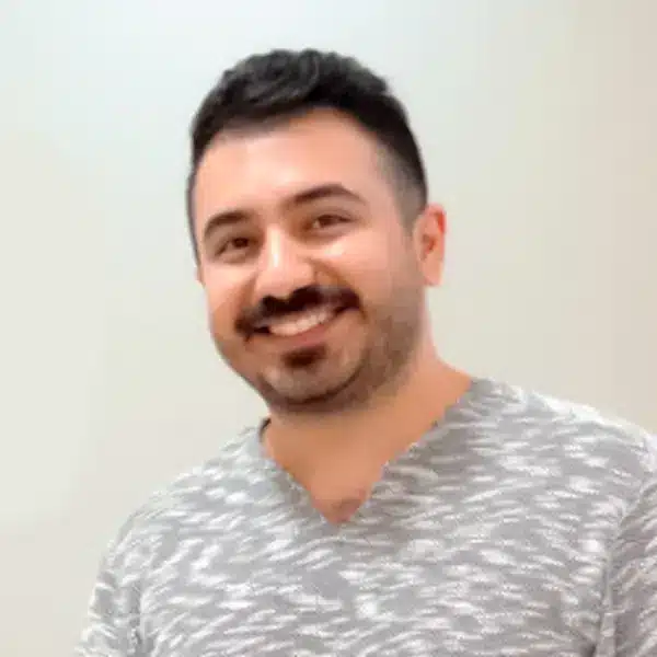 دکتر کیان حقیقی بهترین دکتر کامپوزیت مشهد