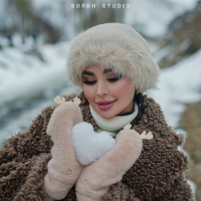 استدیو عکاسی سرخ در مشهد