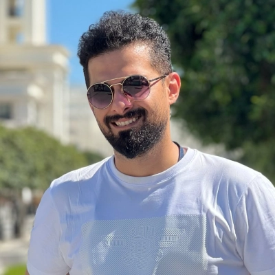 دکتر مهدی نادم بهترین اساتید زیست مشهد