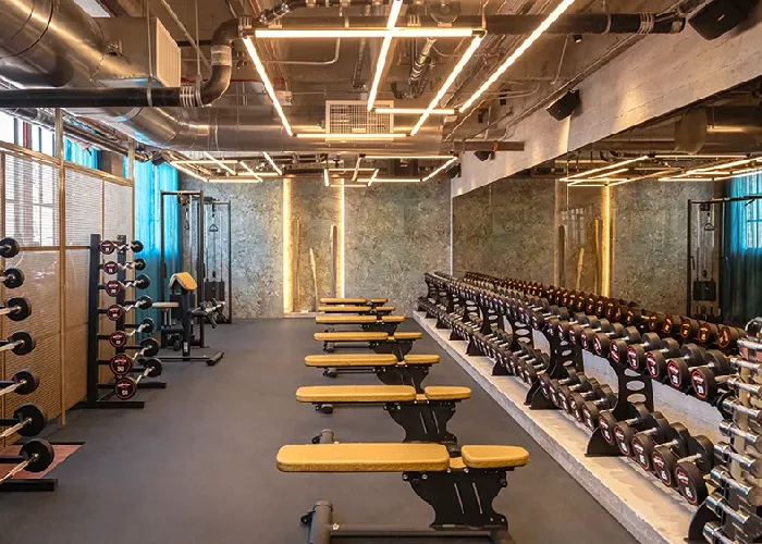 باشگاه بدنسازی بزرگمهر