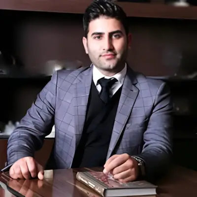 دکتر حسینی بهترین مشاور زوجین مشهد