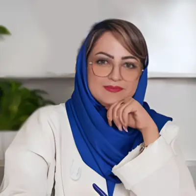 خانم دکتر بیرم آبادی یکی تراپیست های نوجوان در مشهد